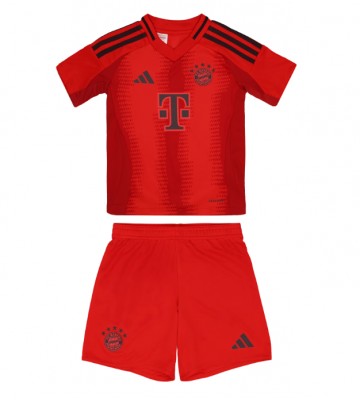 Bayern Munich Replika Babytøj Hjemmebanesæt Børn 2024-25 Kortærmet (+ Korte bukser)